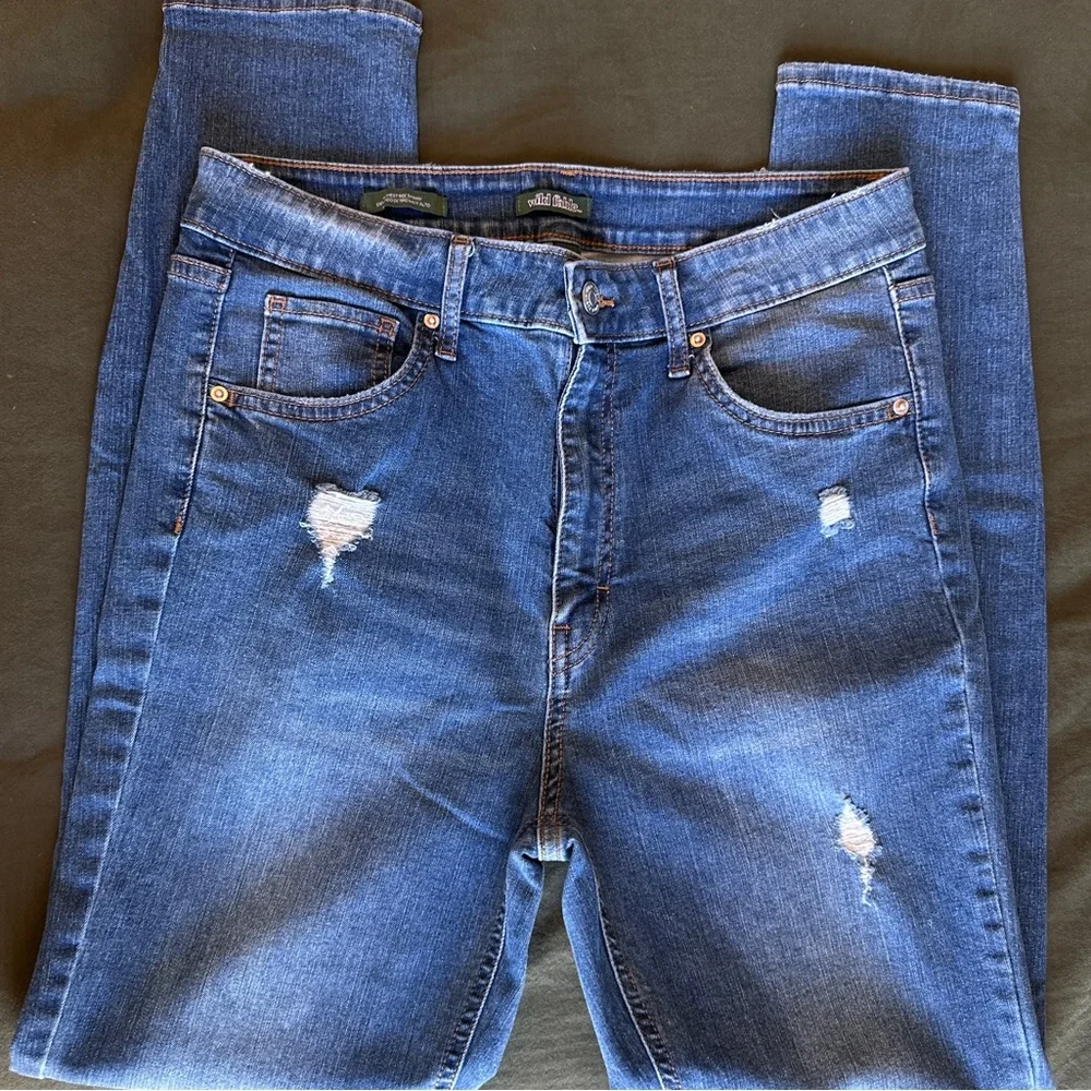High Rise Ripped Jeans - Picture 6 of 8